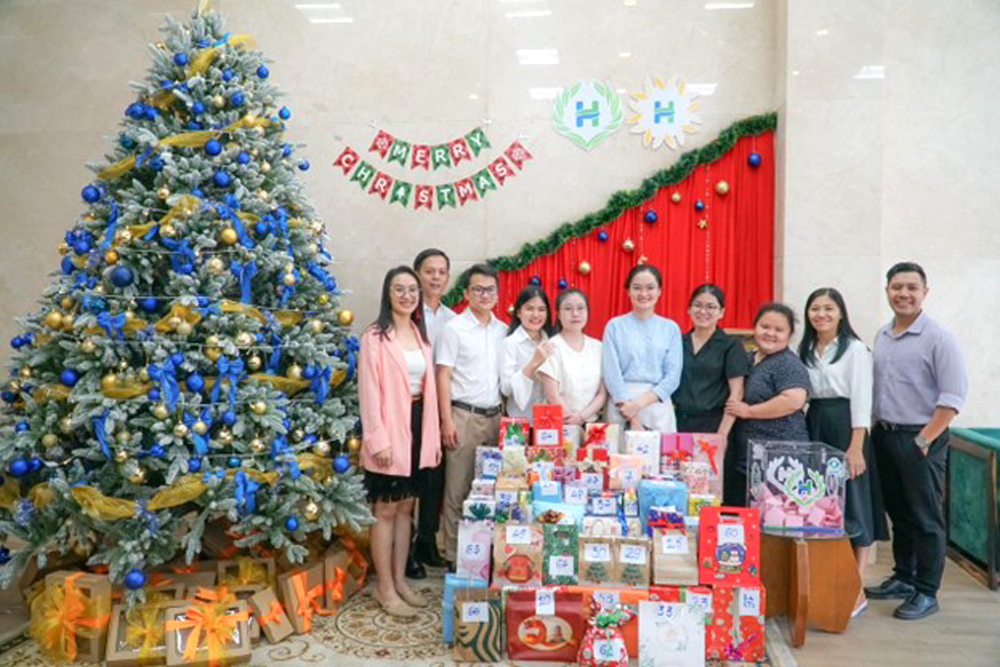 Welcome a sparkling Christmas at Hung Hau House - HungHau Agricultural
